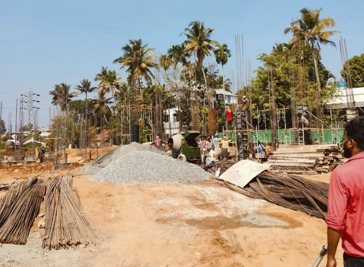 Vidhyadhiraja Vidhyabhavan English Medium Higher Secondary School, Aluva